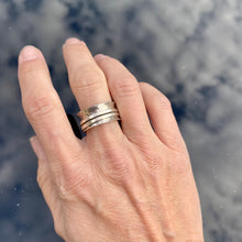 Load image into Gallery viewer, Spinner ring in sterling silver ring - size 7