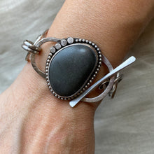 Load image into Gallery viewer, Handcrafted Beach Stone & Silver Bracelet: Nature Inspired Statement Piece
