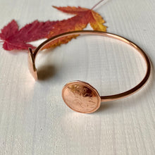Load image into Gallery viewer, Canadian Penny Copper Cuff Bracelet - Unique Maple Leaf Design