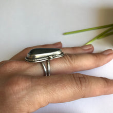 Load image into Gallery viewer, Beach stone sterling silver ring - size 6