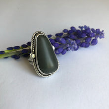 Load image into Gallery viewer, Beach stone sterling silver ring - size 6
