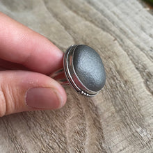 Load image into Gallery viewer, Beach stone and sterling silver ring - size 6