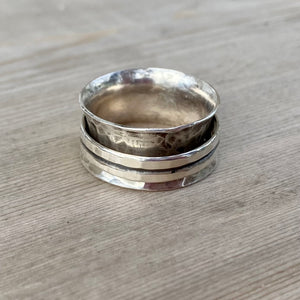 Spinner ring in sterling silver ring - size 7