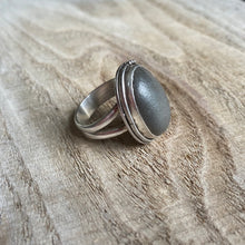 Load image into Gallery viewer, Beach stone and sterling silver ring - size 6