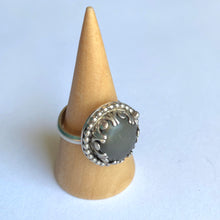 Load image into Gallery viewer, Bohemian beach pebble and sterling silver ring - size 6